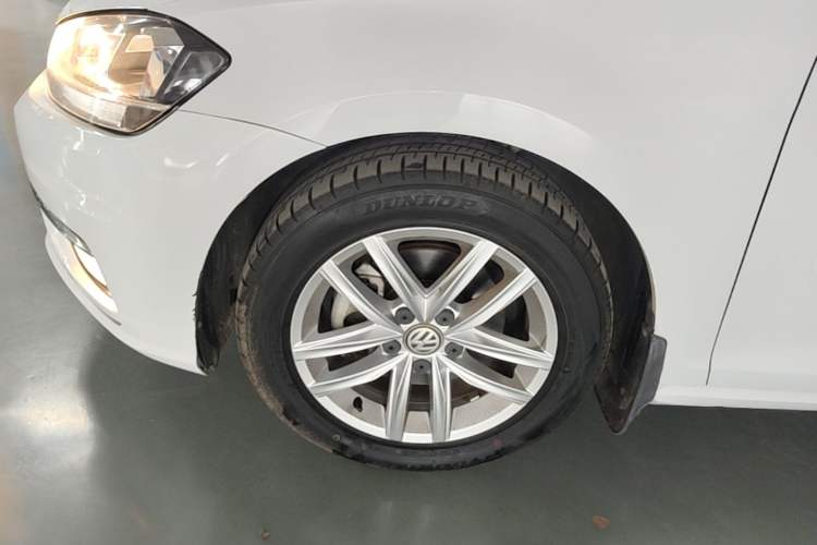 Used Volkswagen Golf 2018 1.6L Automatic Comfort Model Exterior 4