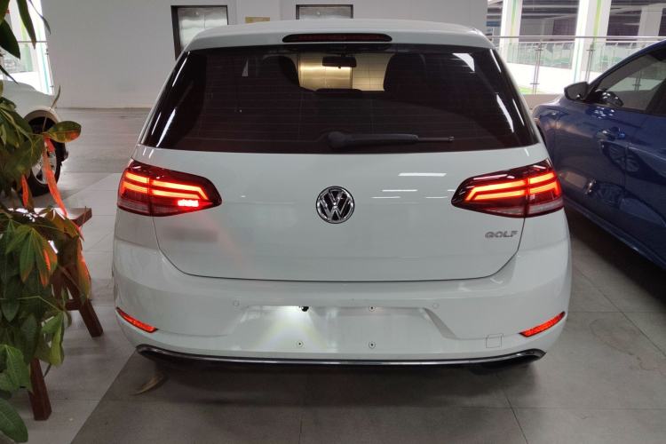 Used Volkswagen Golf 2018 1.6L Automatic Comfort Model Exterior 4