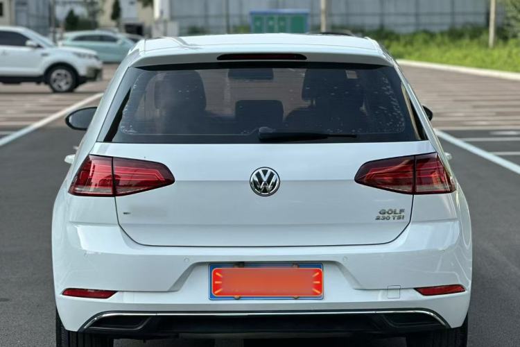 Used Volkswagen Golf 2018 230TSI Automatic Comfort Model Exterior 4