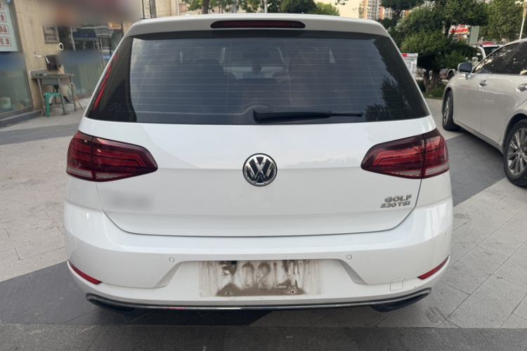 Used Volkswagen Golf 2018 230TSI Automatic Comfort Model Exterior 4