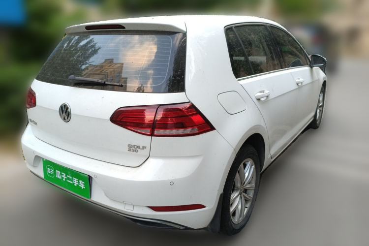 Used Volkswagen Golf 2018 230TSI Automatic Comfort Model Exterior 5