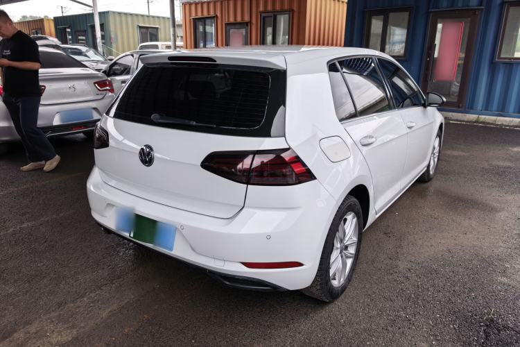 Used Volkswagen Golf 2018 230TSI Automatic Comfort Model Exterior 5