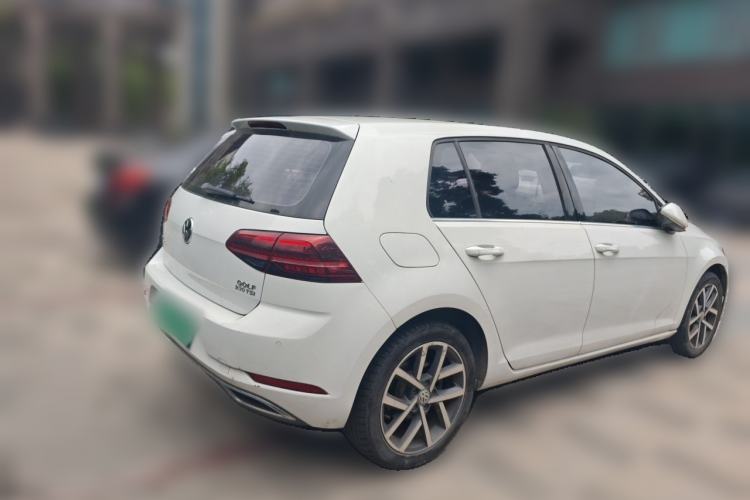 Used Volkswagen Golf 2018 230TSI Automatic Luxury Version Exterior 5