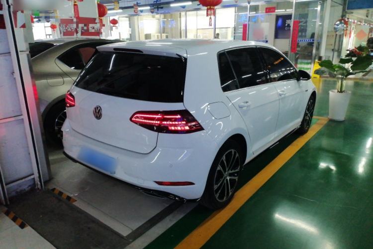 Used Volkswagen Golf 2018 280TSI Automatic R-Line Model Exterior 5