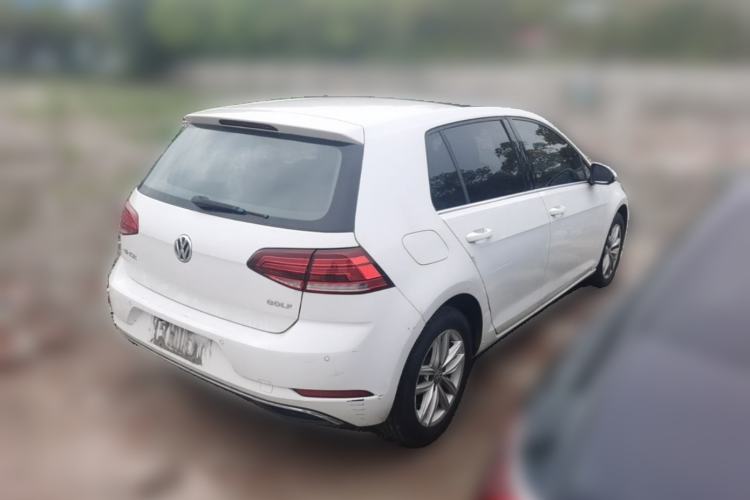 Used Volkswagen Golf 2018 1.6L Automatic Comfort Model Exterior 5