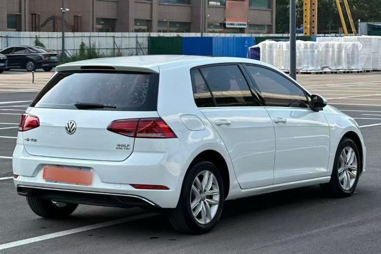 Used Volkswagen Golf 2018 230TSI Automatic Comfort Model Exterior 5