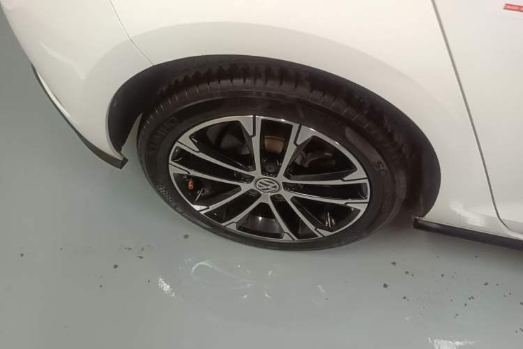 Used Volkswagen Golf 2018 280TSI Automatic R-Line Model Exterior 5