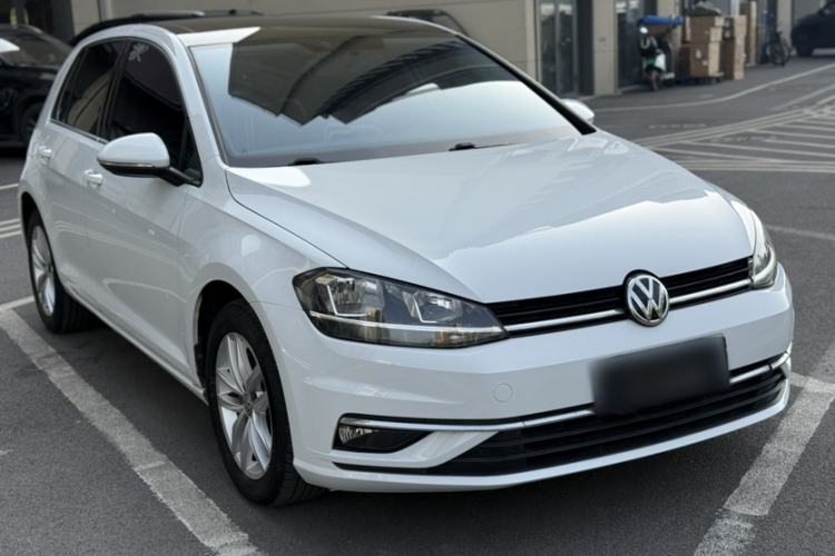 Used Volkswagen Golf 2018 230TSI Automatic Comfort Model Exterior 5