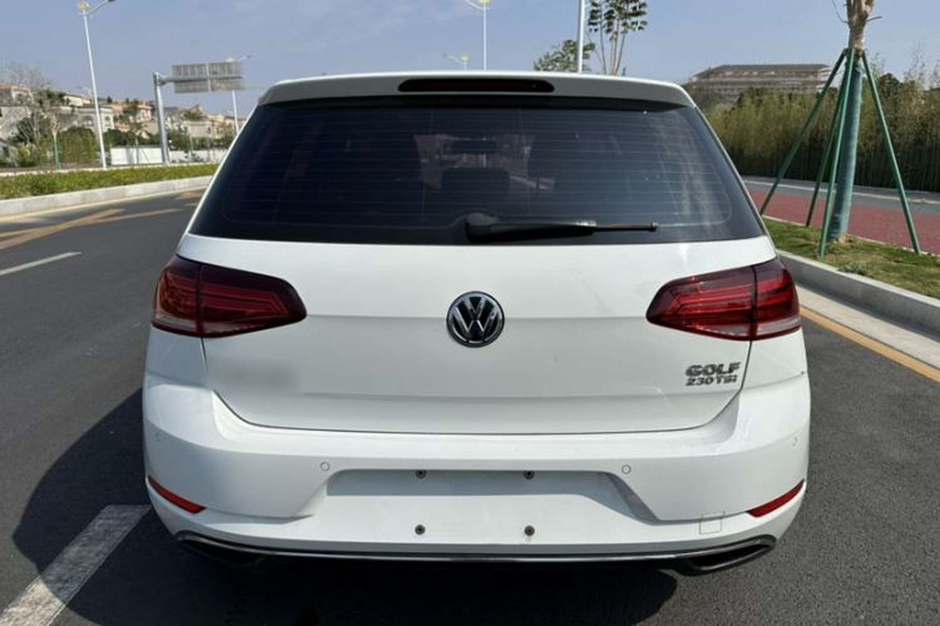 Used Volkswagen Golf 2018 230TSI Automatic Comfort Model Exterior 6