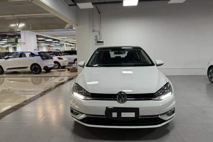 Used Volkswagen Golf 2018 1.6L Automatic Comfort Model Exterior 6