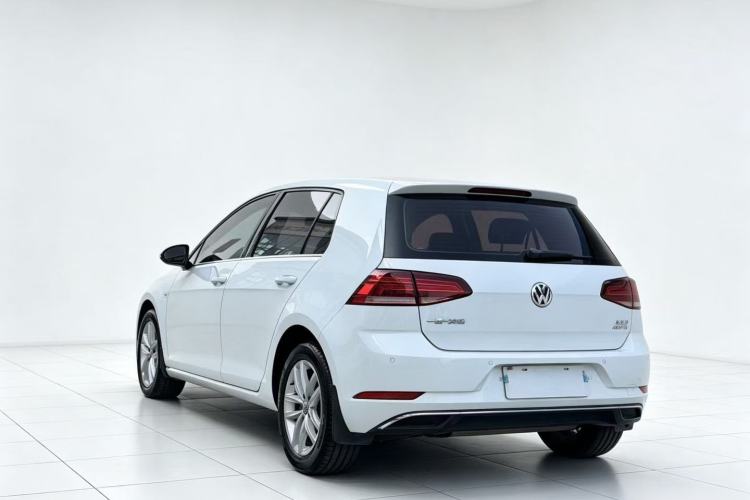 Used Volkswagen Golf 2018 230TSI Automatic Comfort Model Exterior 6