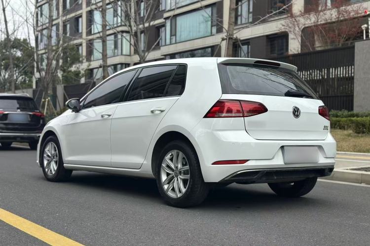 Used Volkswagen Golf 2018 230TSI Automatic Comfort Model Exterior 6