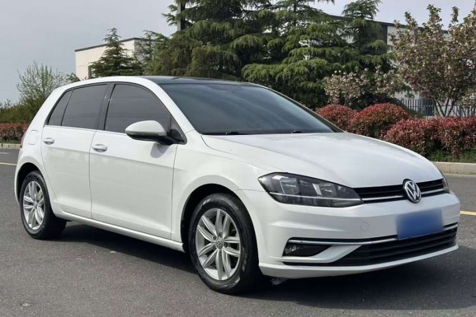 Used Volkswagen Golf 2018 230TSI Automatic Comfort Model Exterior 6