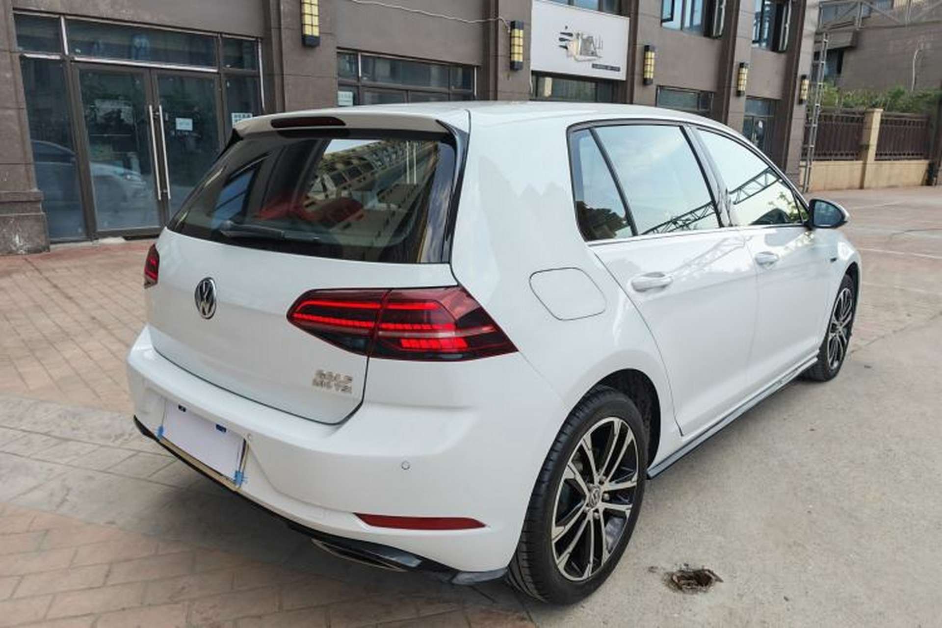 Used Volkswagen Golf 2018 280TSI Automatic R-Line Model Exterior 6
