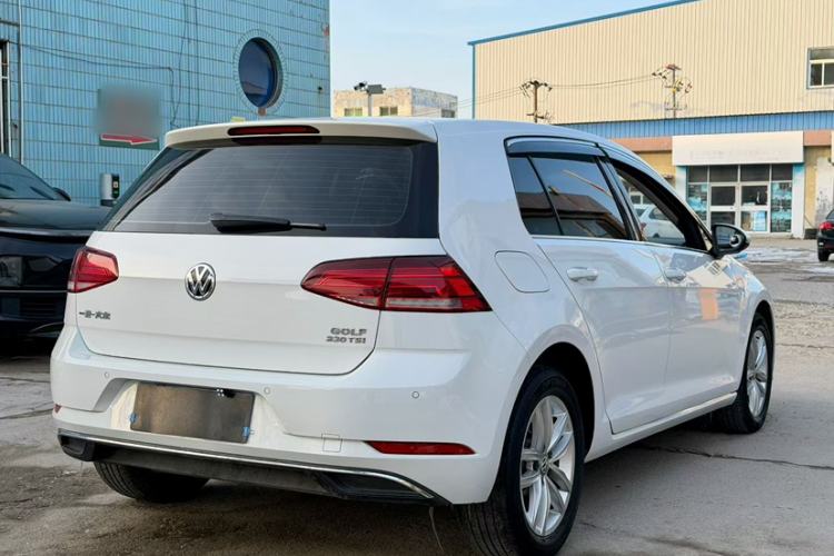 Used Volkswagen Golf 2018 230TSI Automatic Comfort Model Exterior 7