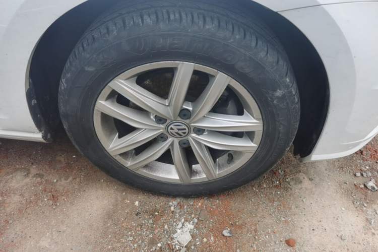 Used Volkswagen Golf 2018 1.6L Automatic Comfort Model Exterior 7