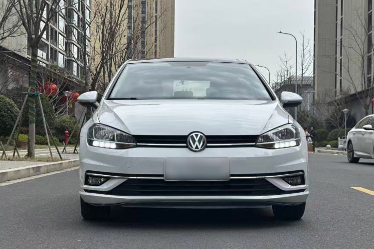 Used Volkswagen Golf 2018 230TSI Automatic Comfort Model Exterior 8