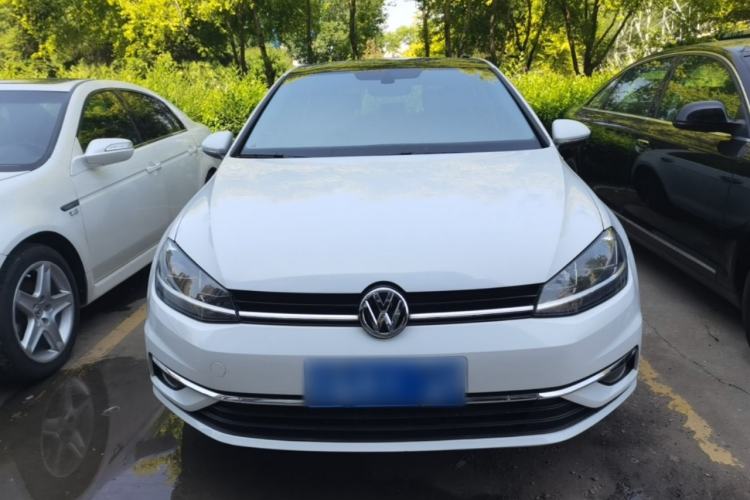 Used Volkswagen Golf 2018 230TSI Automatic Luxury Version Front