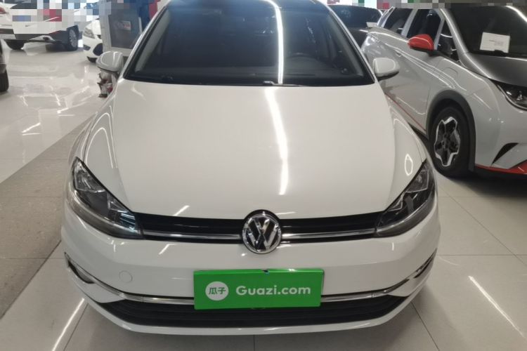 Used Volkswagen Golf 2018 230TSI Automatic Luxury Version Front