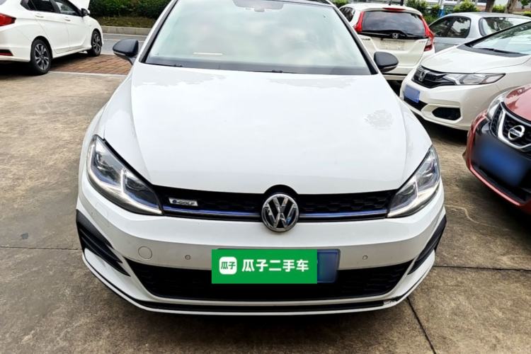 Used Volkswagen Golf 2018 230TSI Automatic Luxury Version Front