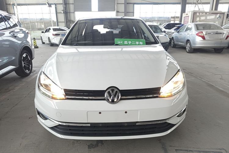 Used Volkswagen Golf 2018 230TSI Automatic Luxury Version Front