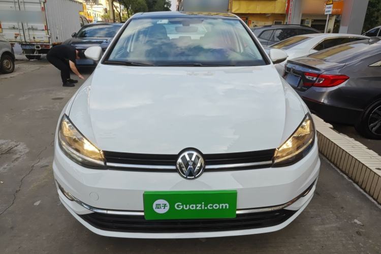 Used Volkswagen Golf 2018 230TSI Automatic Luxury Version Front