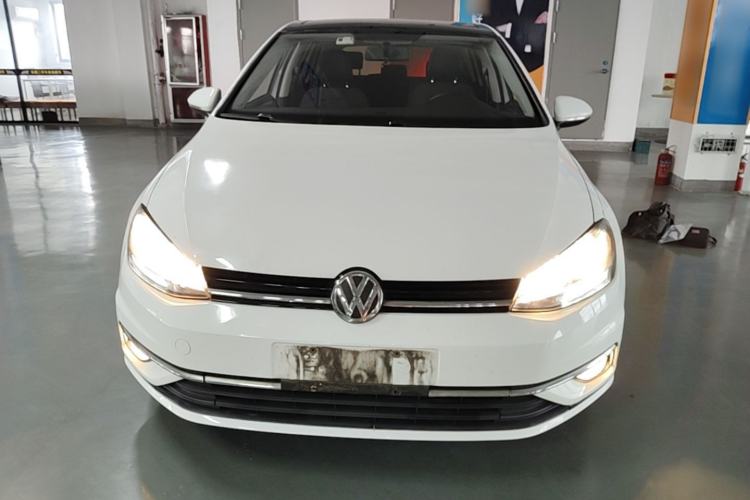 Used Volkswagen Golf 2018 1.6L Automatic Comfort Model Front