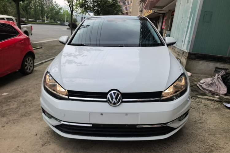 Used Volkswagen Golf 2018 1.6L Automatic Comfort Model Front