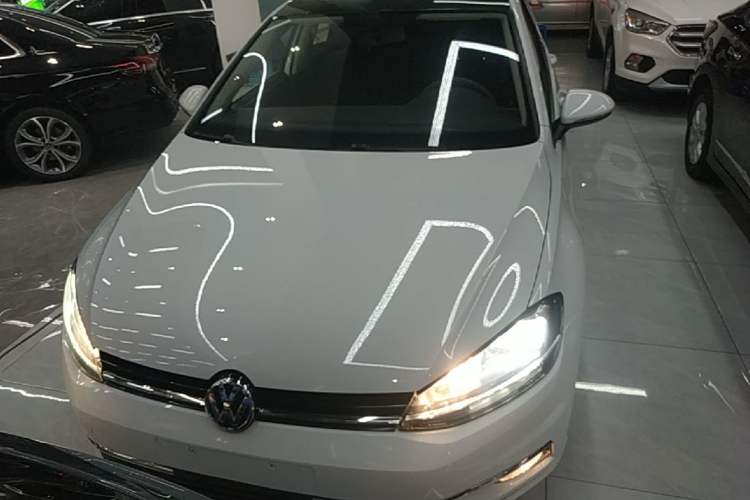 Used Volkswagen Golf 2018 230TSI Automatic Comfort Model Front