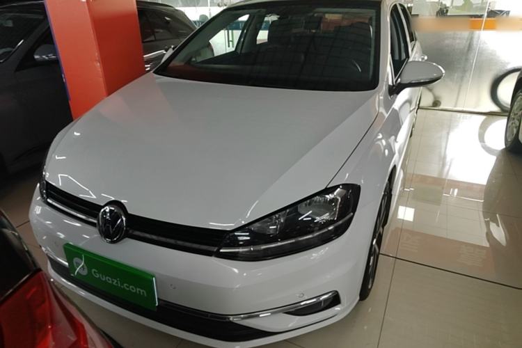 Used Volkswagen Golf 2018 230TSI Automatic Luxury Version Front