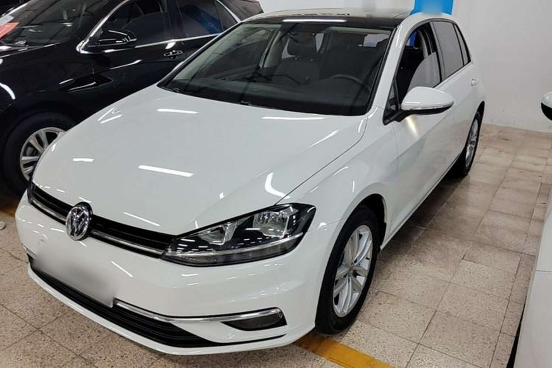 Used Volkswagen Golf 2018 1.6L Automatic Comfort Model Front Left 45 Deg