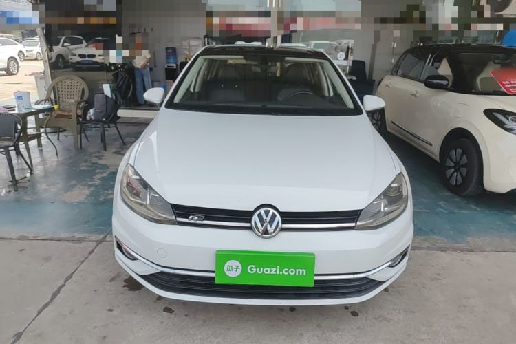 Used Volkswagen Golf 2018 230TSI Automatic Luxury Version Front
