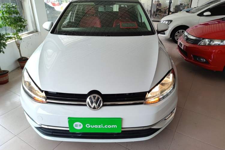 Used Volkswagen Golf 2018 230TSI Automatic Comfort Model Front