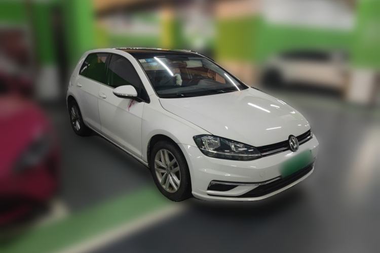 Used Volkswagen Golf 2018 1.6L Automatic Comfort Model Front Right 45 Deg