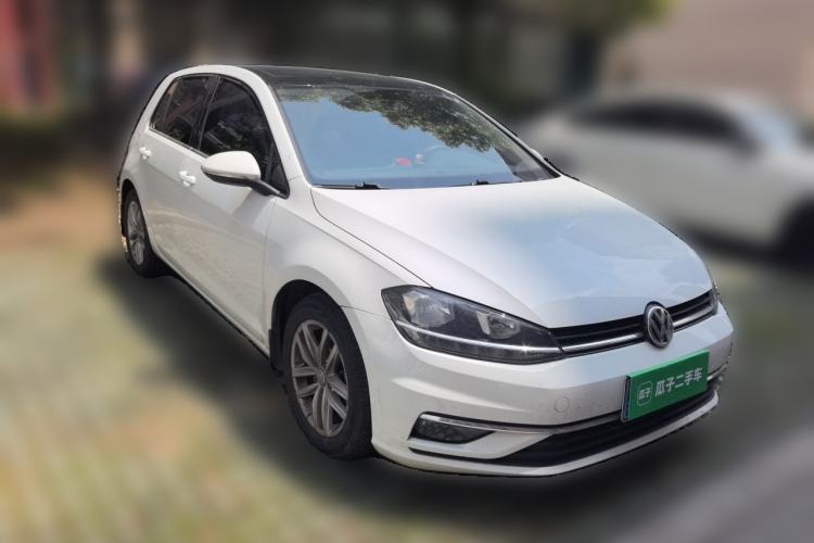 Used Volkswagen Golf 2018 1.6L Automatic Comfort Model Front Right 45 Deg