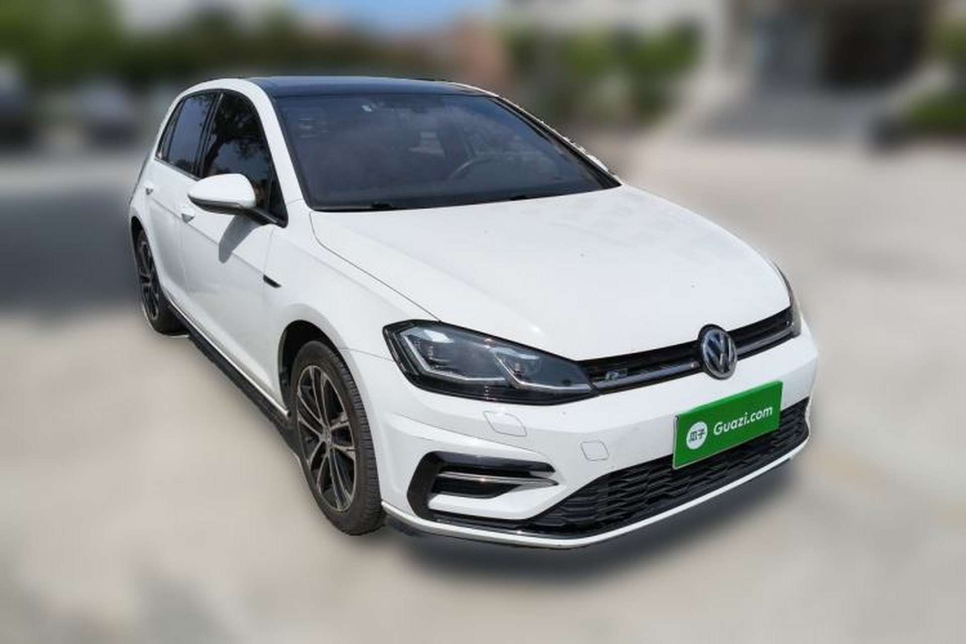 Used Volkswagen Golf 2018 280TSI Automatic R-Line Model Front Right 45 Deg