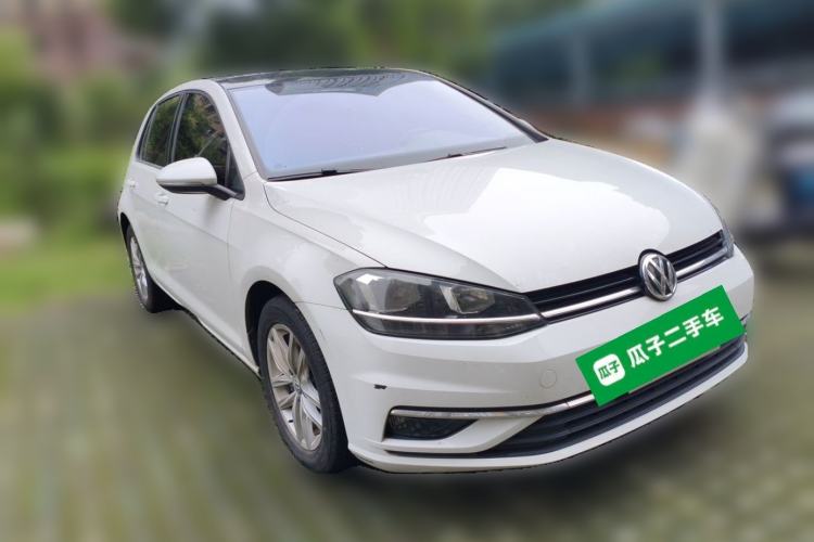 Used Volkswagen Golf 2018 1.6L Automatic Comfort Model Front Right 45 Deg