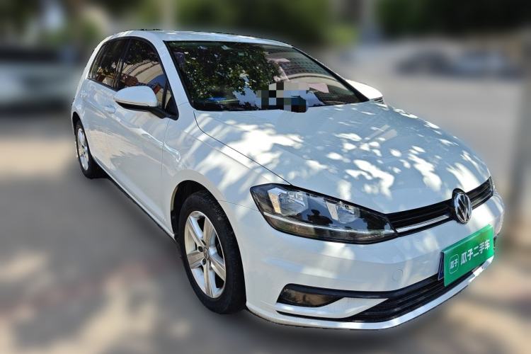 Used Volkswagen Golf 2018 1.6L Automatic Fashion Model Front Right 45 Deg