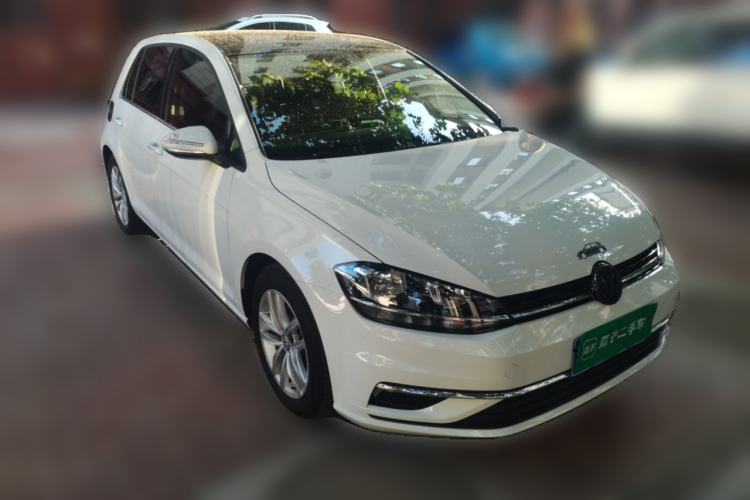 Used Volkswagen Golf 2018 1.6L Automatic Comfort Model Front Right 45 Deg
