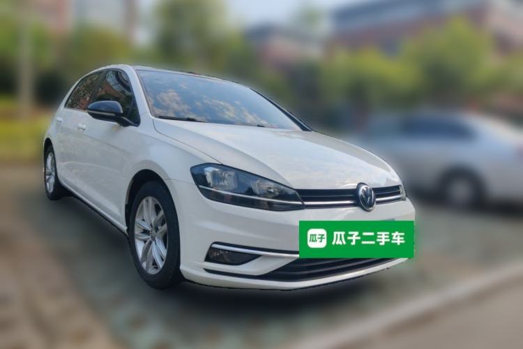 Used Volkswagen Golf 2018 1.6L Automatic Comfort Model Front Right 45 Deg