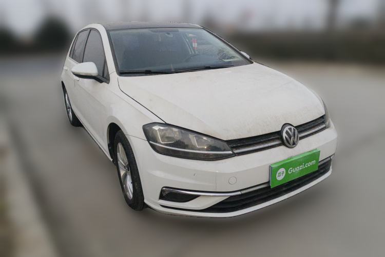 Used Volkswagen Golf 2018 1.6L Automatic Comfort Model Front Right 45 Deg