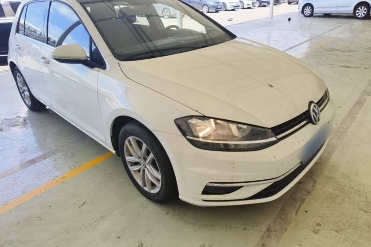 Used Volkswagen Golf 2018 1.6L Automatic Comfort Model Front Right 45 Deg