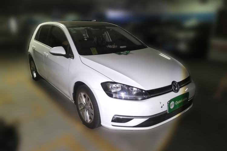 Used Volkswagen Golf 2018 1.6L Automatic Comfort Model Front Right 45 Deg