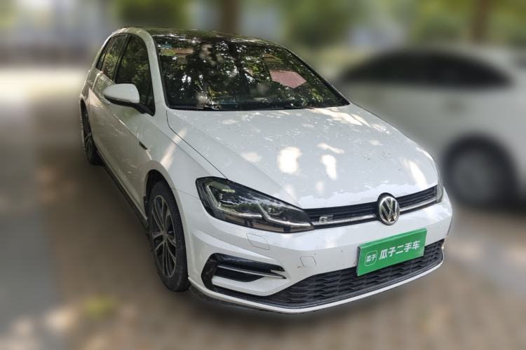 Used Volkswagen Golf 2018 280TSI Automatic R-Line Model Front Right 45 Deg