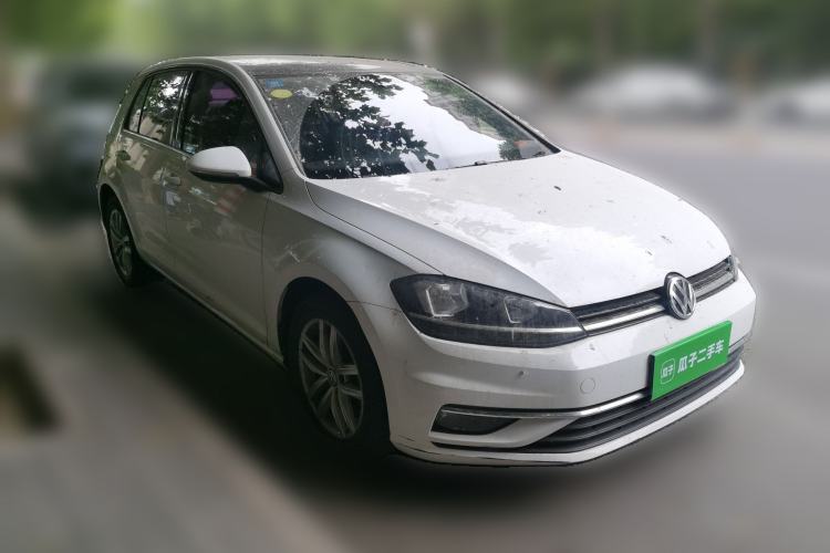 Used Volkswagen Golf 2018 1.6L Automatic Comfort Model Front Right 45 Deg