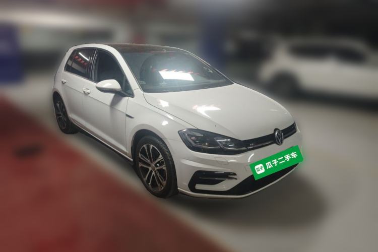 Used Volkswagen Golf 2018 280TSI Automatic R-Line Model Front Right 45 Deg
