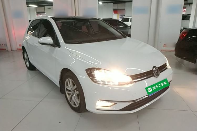 Used Volkswagen Golf 2018 1.6L Automatic Comfort Model Front Right 45 Deg