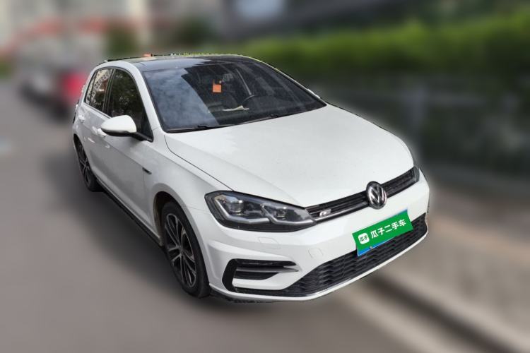 Used Volkswagen Golf 2018 280TSI Automatic R-Line Model Front Right 45 Deg