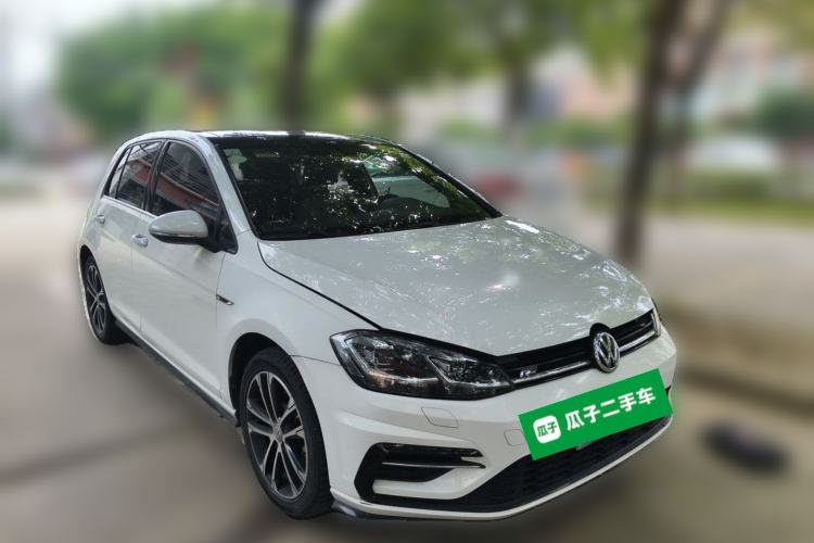 Used Volkswagen Golf 2018 280TSI Automatic R-Line Model Front Right 45 Deg