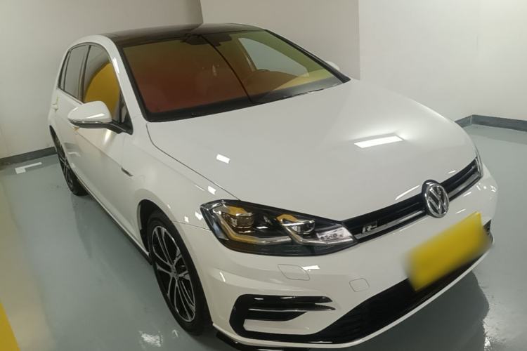 Used Volkswagen Golf 2018 280TSI Automatic R-Line Model Front Right 45 Deg